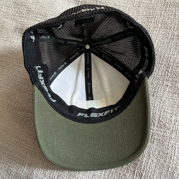 Hurley forest green hat in flexfit - Picture 5 of 7